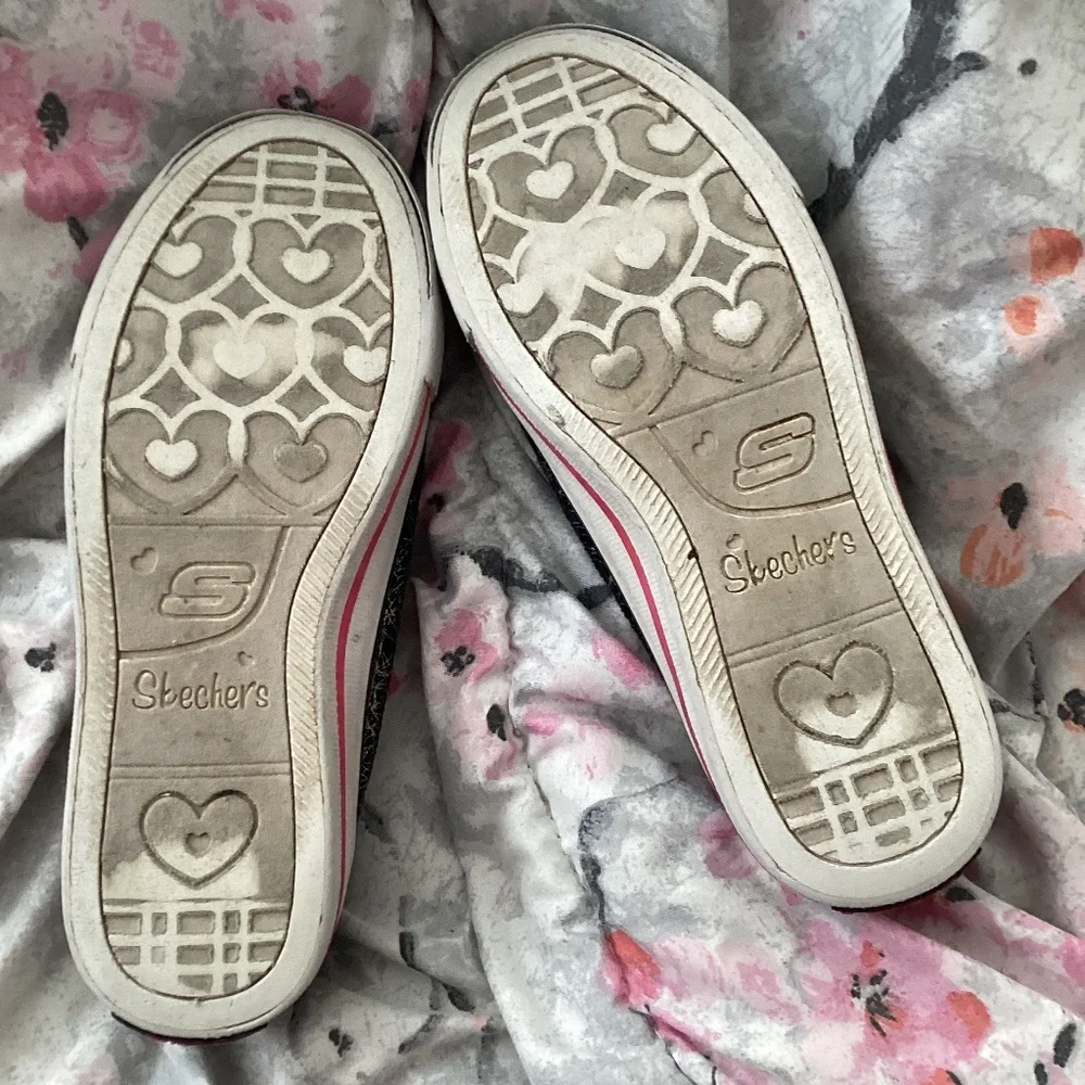 Girl’s Skechers Twinkle Toes Sneakers Size 2.5 Peace Sign Black White Pink READ